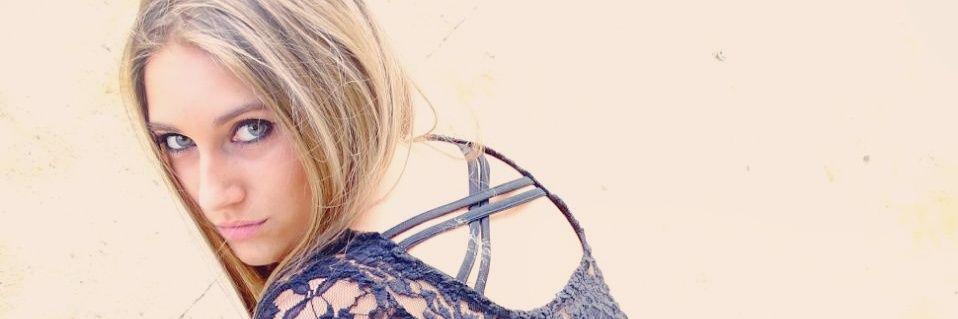 martapolovera's profile banner image