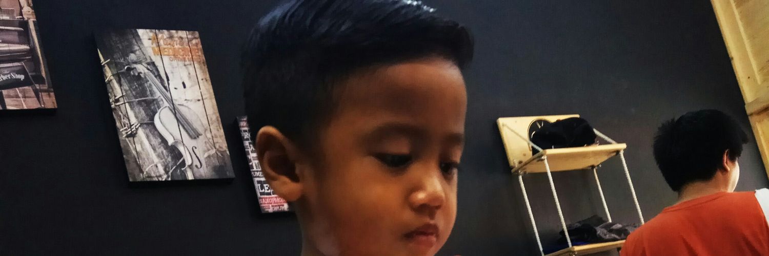 idhamdee's profile banner image