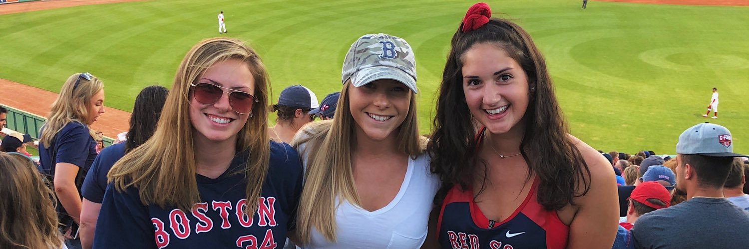 rylie_e's profile banner image