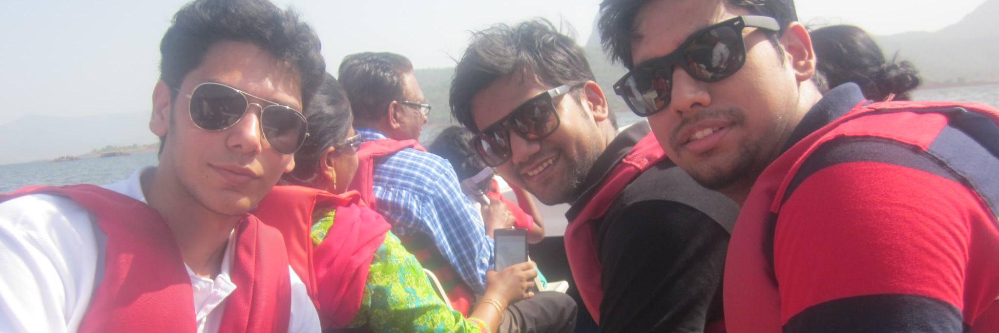 _amantandon's profile banner image