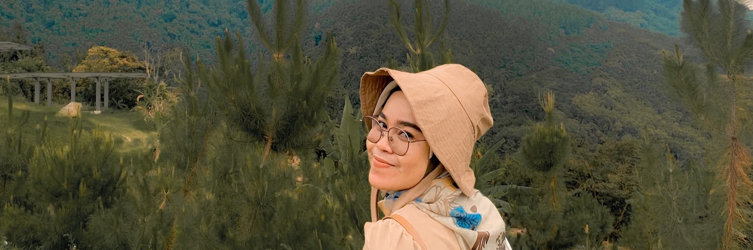 WiwinFitria's profile banner image
