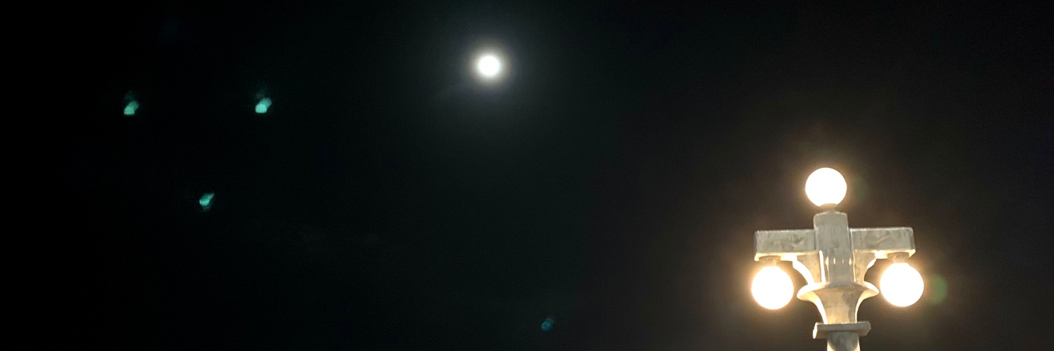 juliewarnac's profile banner image