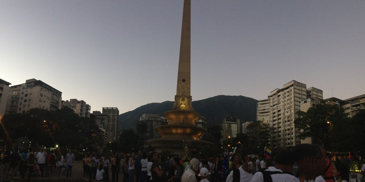 ilianamarquez's profile banner image