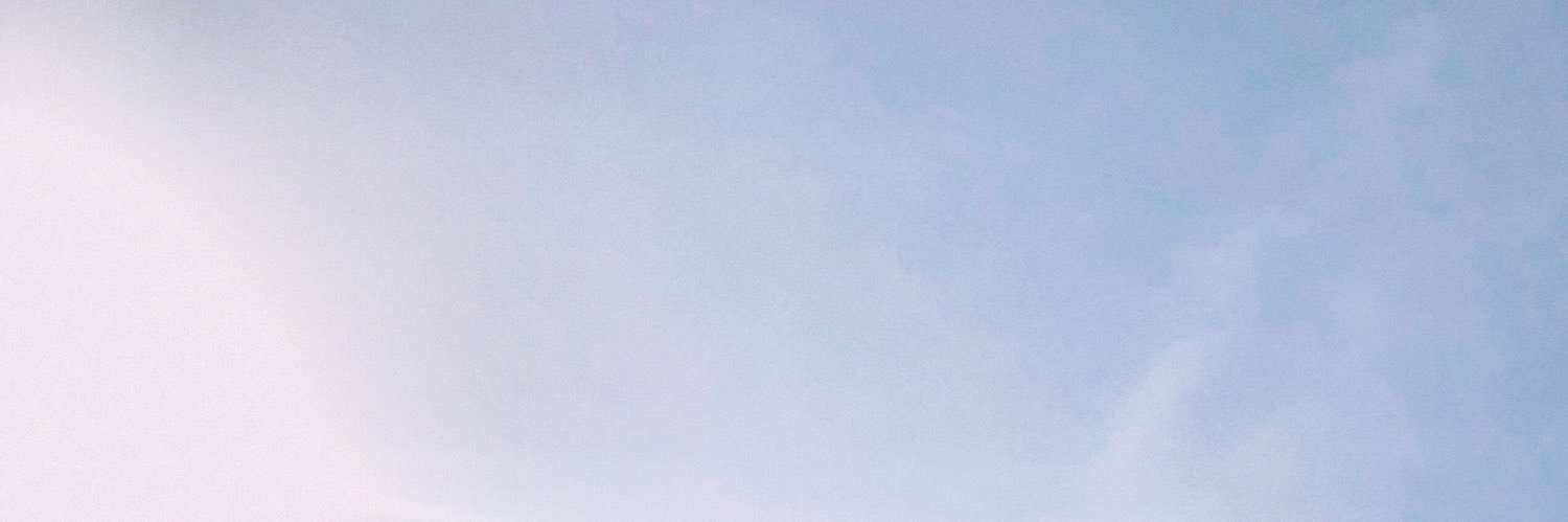 luciaponsx's profile banner image