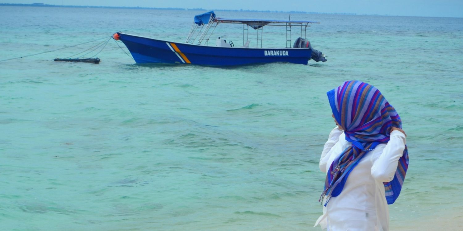 ratihR_'s profile banner image