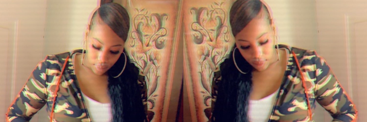 demarqunae's profile banner image