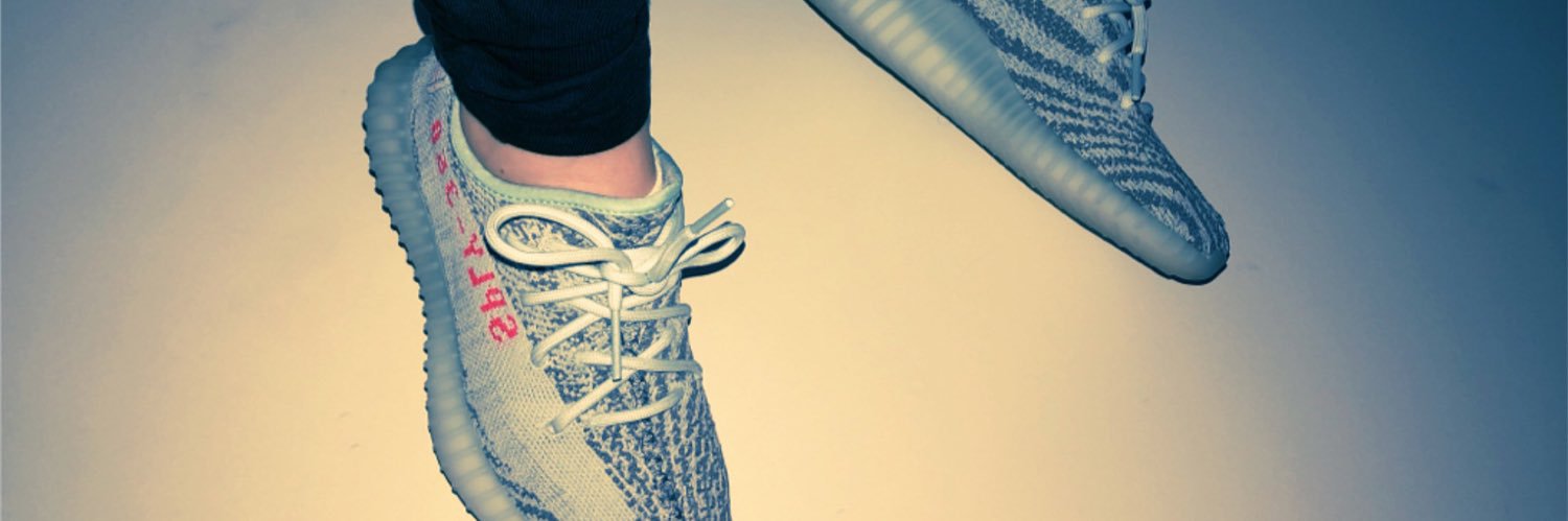 sneaker_doll's profile banner image