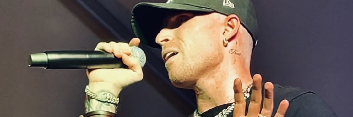 collinkozola's profile banner image