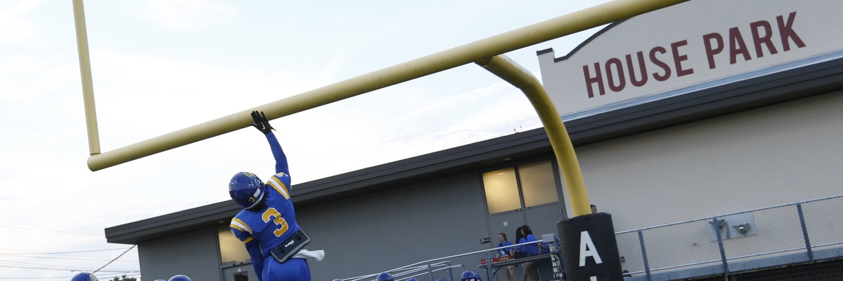 Varsity News's banner