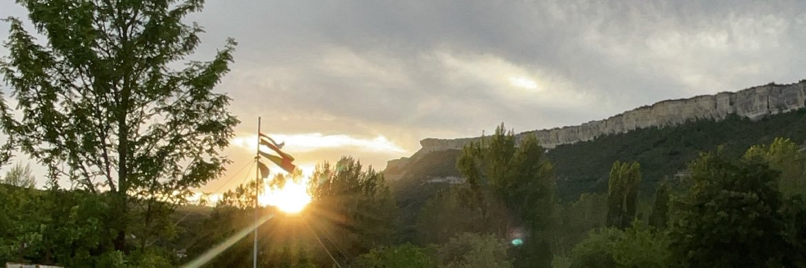 Alba_de's profile banner image