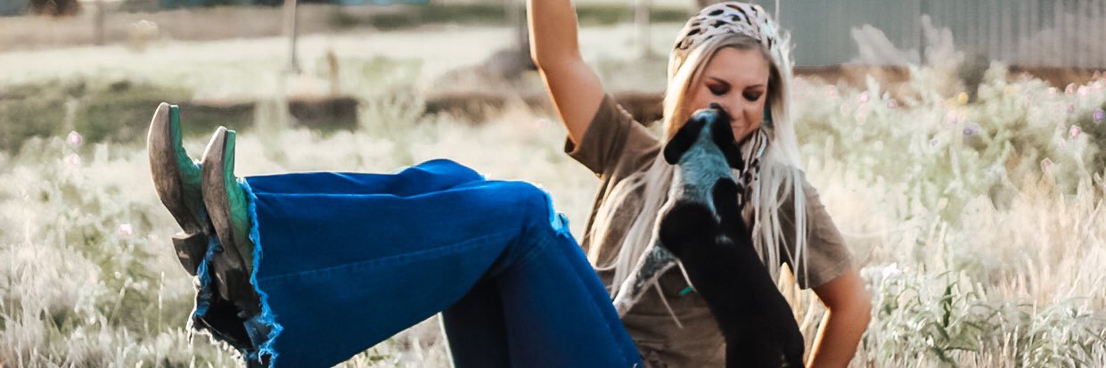 ChelseaCarolyn_'s profile banner image