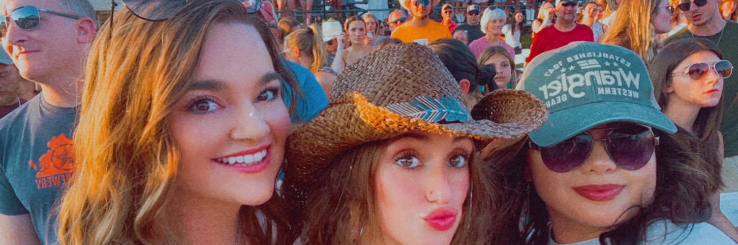 KatieStilson's profile banner image