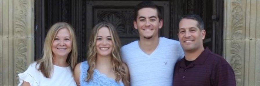 loripar24's profile banner image