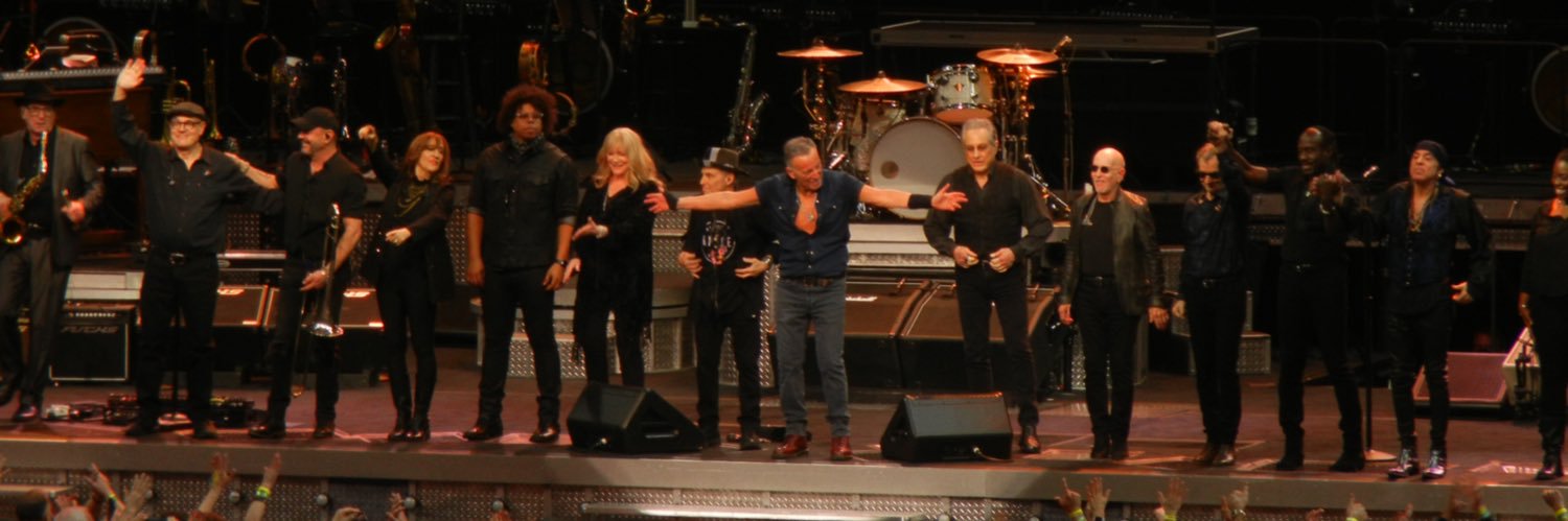 Donna 💙❤️🦬❄️ banner