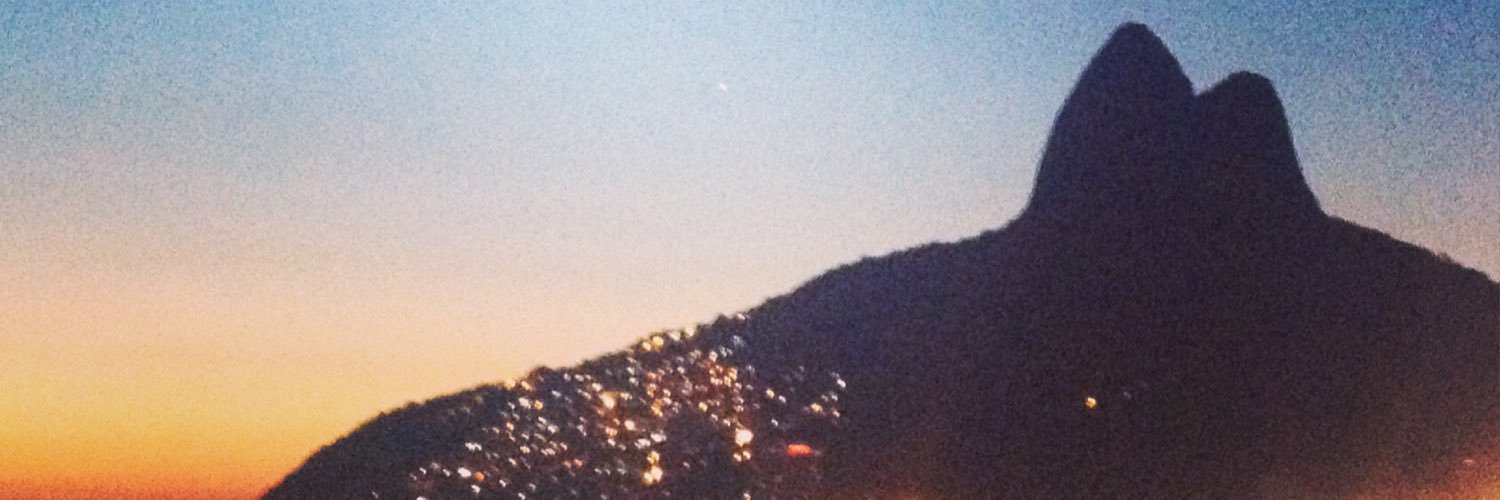 Thaina Travassos banner