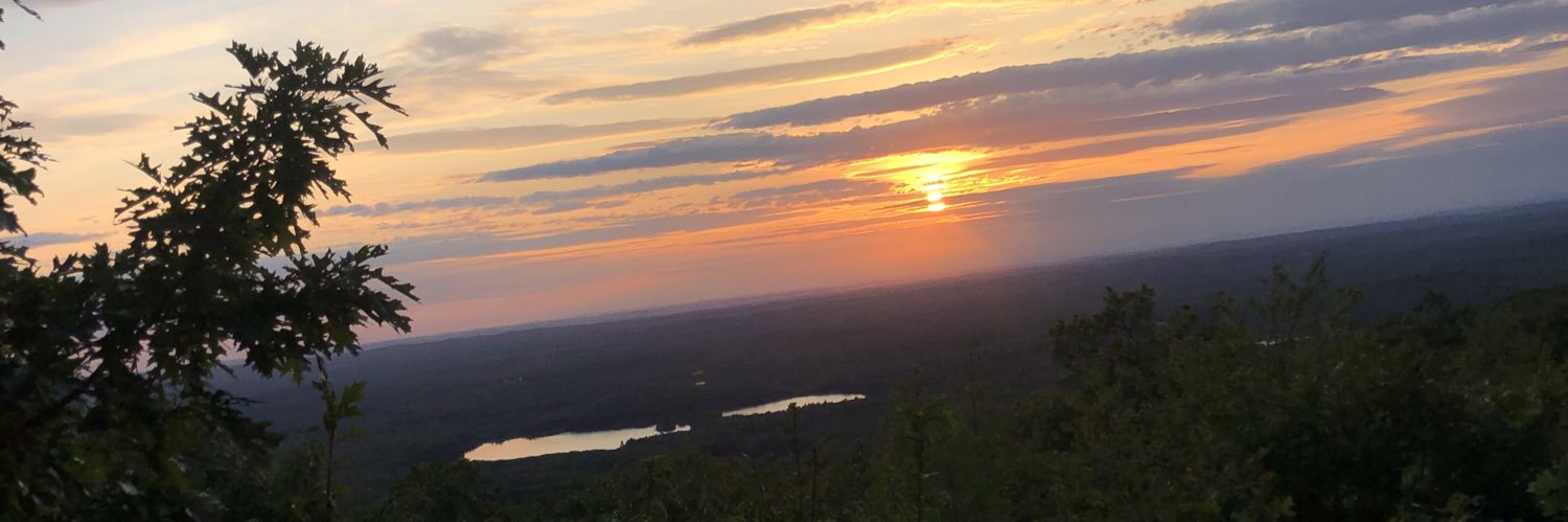 amybc1005's profile banner image