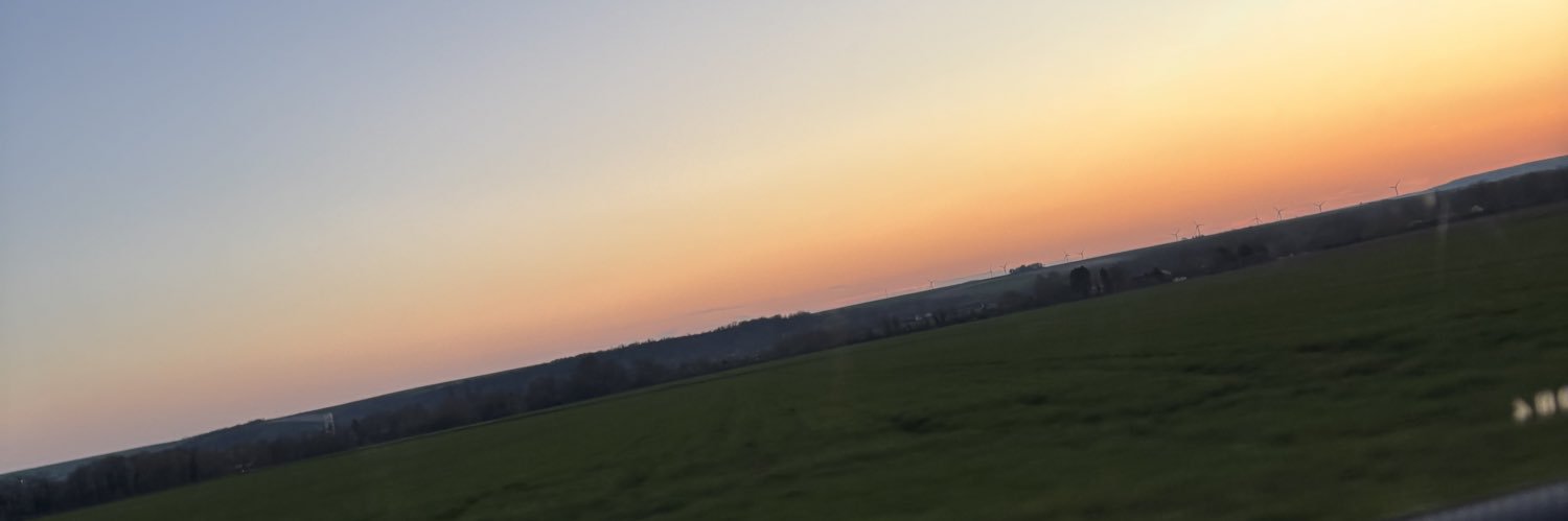chloe_hdt's profile banner image