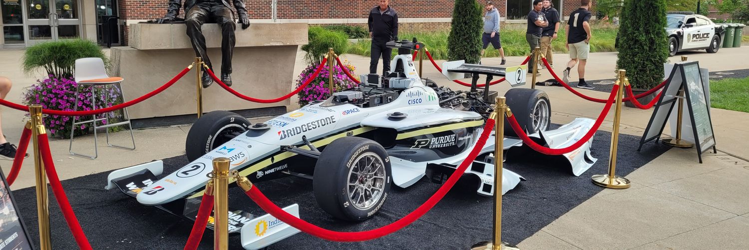 Luis A. Proaño banner