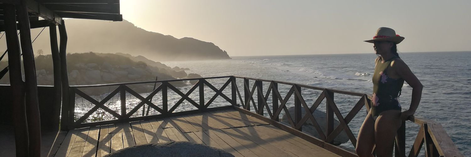 julivelas1's profile banner image