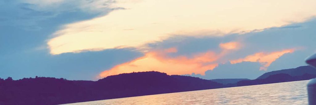 itstvo's profile banner image