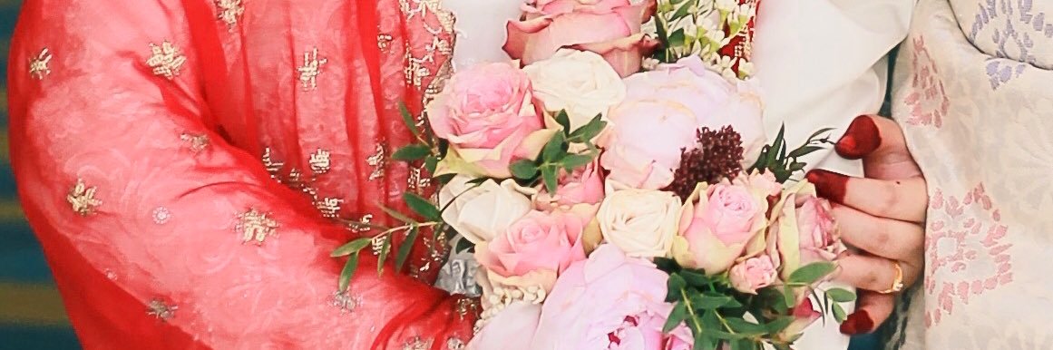 aainaroslan's profile banner image