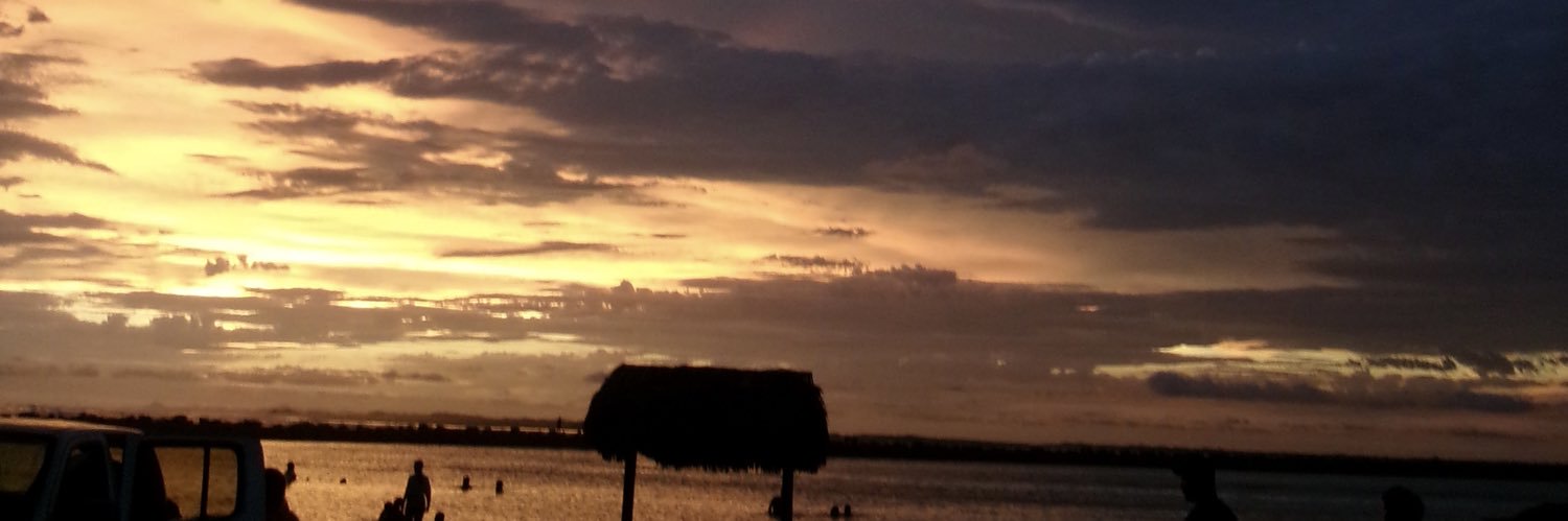gladysalec's profile banner image