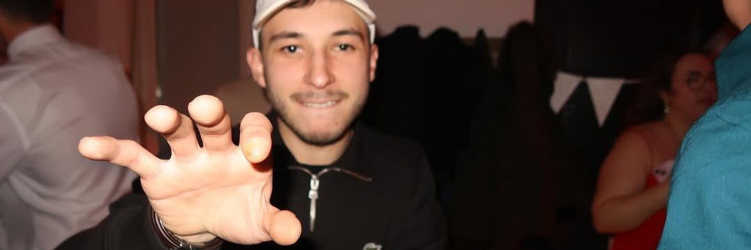 Condettezer's profile banner image