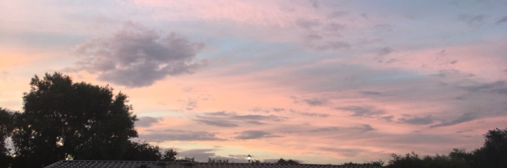 ughliv_'s profile banner image
