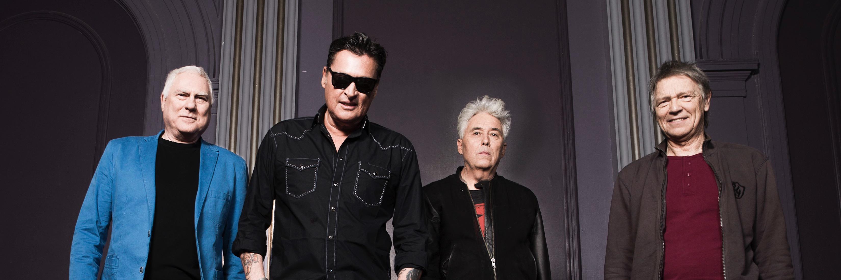 GOLDEN EARRING banner