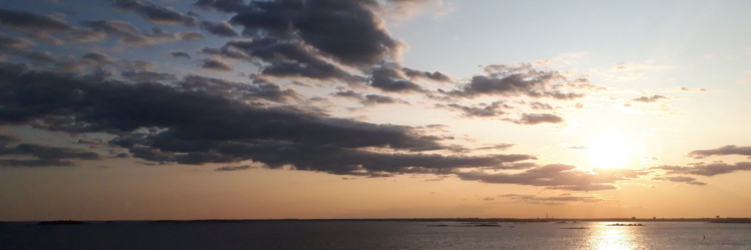 eml_810's profile banner image