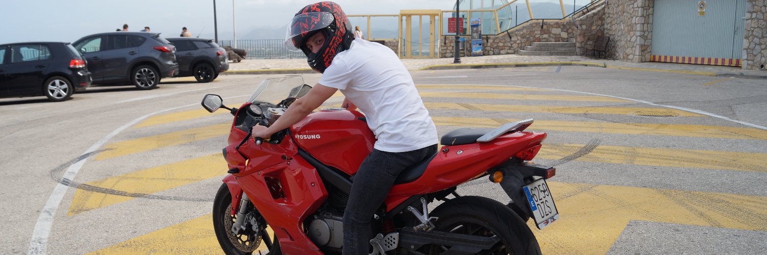 AlanSaiz's profile banner image