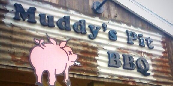 Muddy's Pit BBQ banner