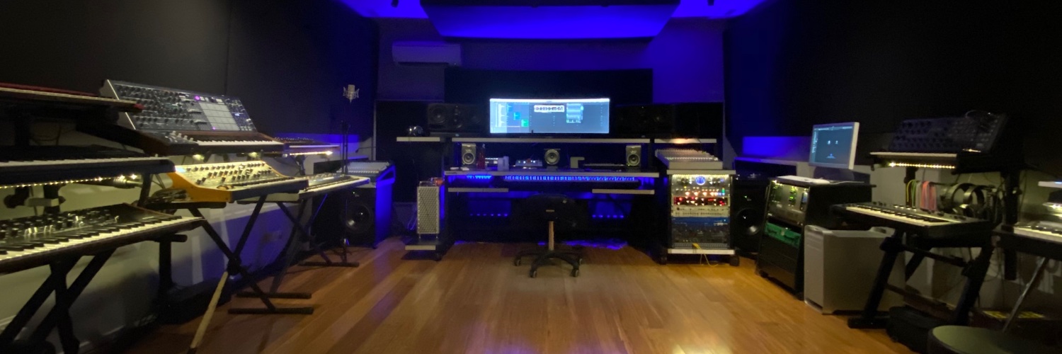 DavideCarbone's profile banner image