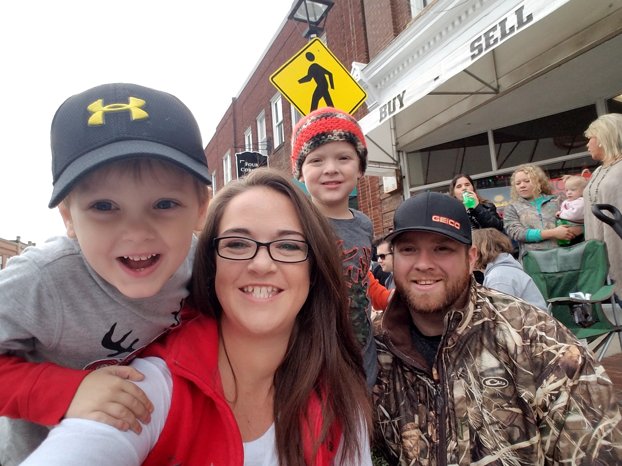 LynzCotten's profile banner image