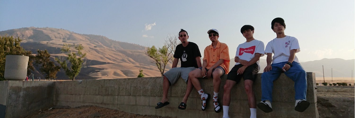 backoooon's profile banner image