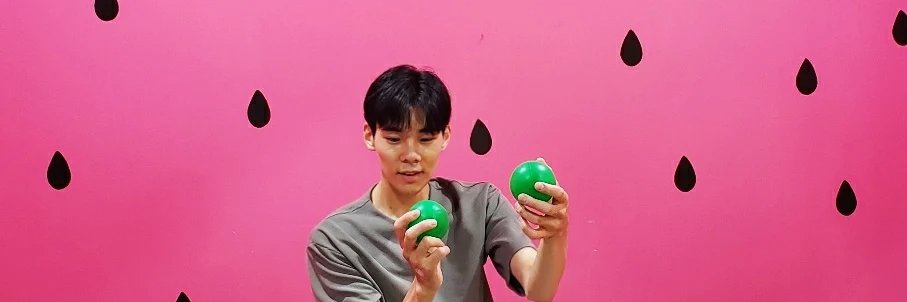 vanyaking's profile banner image