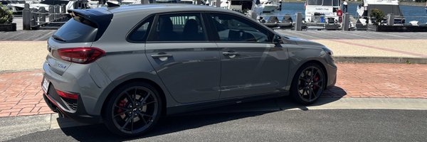 RNinni Profile Banner