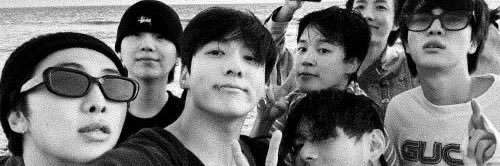 ughae's profile banner image