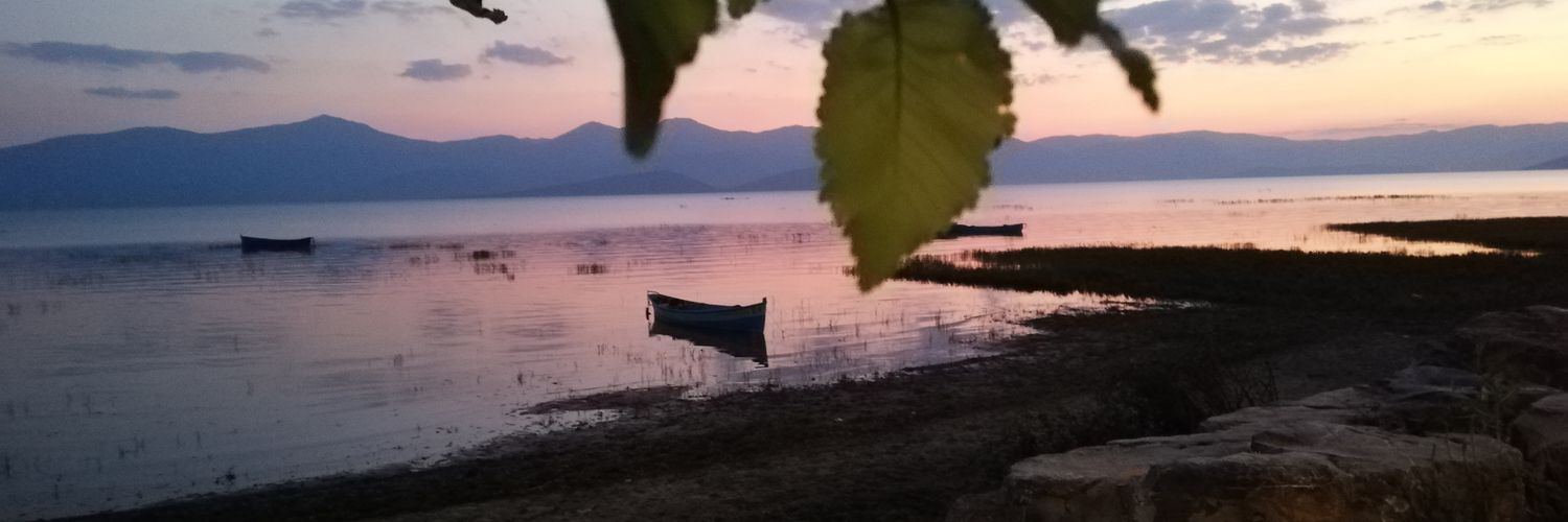 akbashu's profile banner image