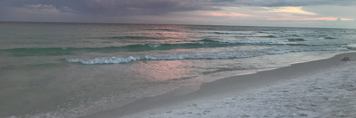 mari_lopez24's profile banner image