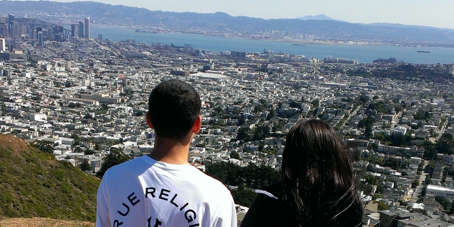 туяeece ひ banner