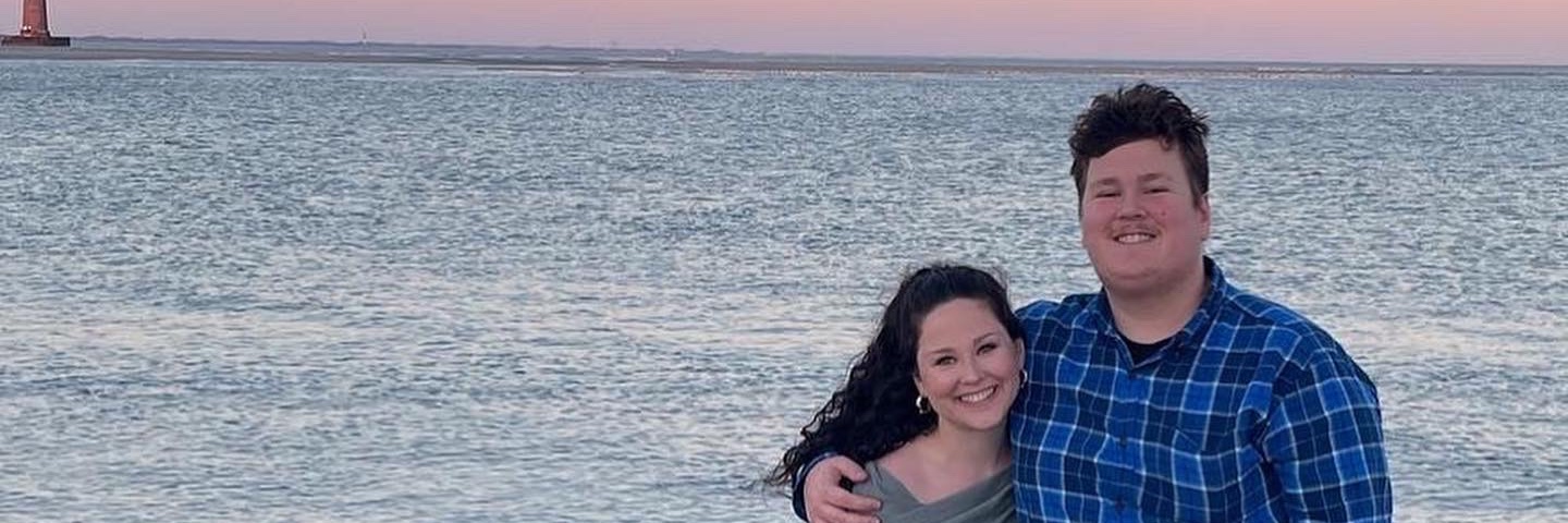 momluvsbeach's profile banner image