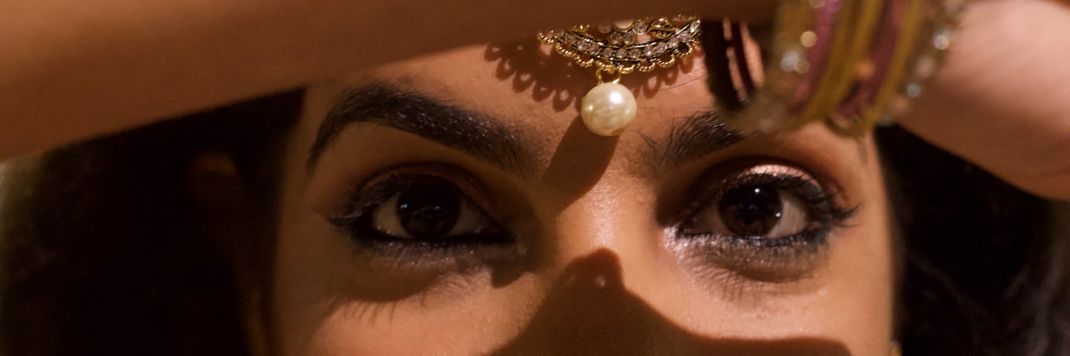 simikeswani_'s profile banner image