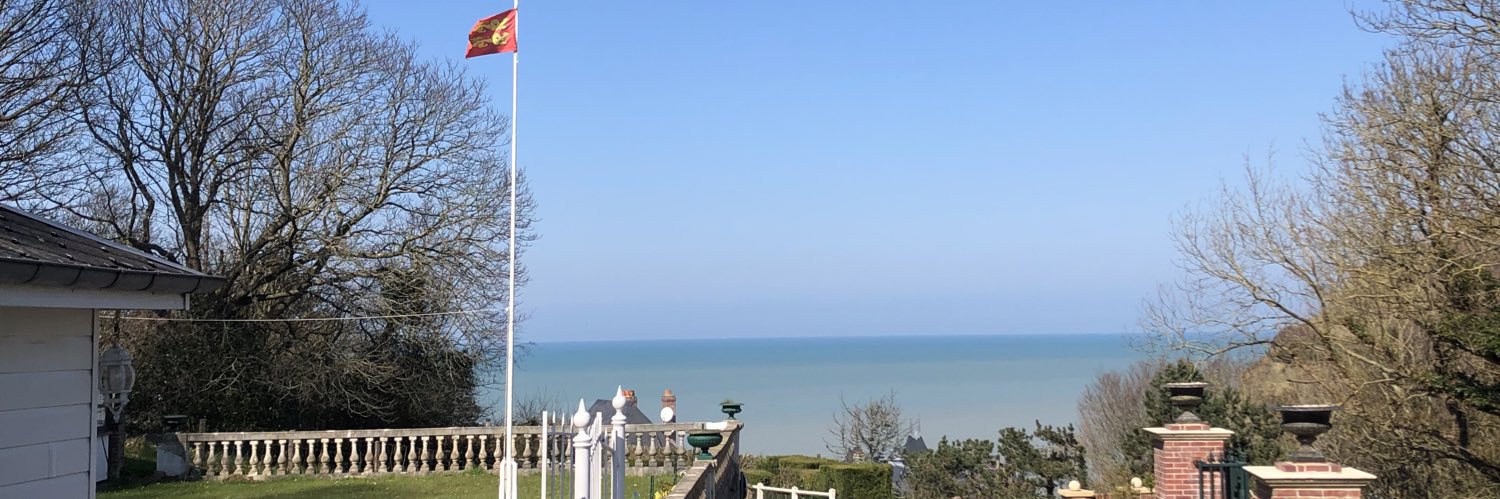 Aude de Castet banner