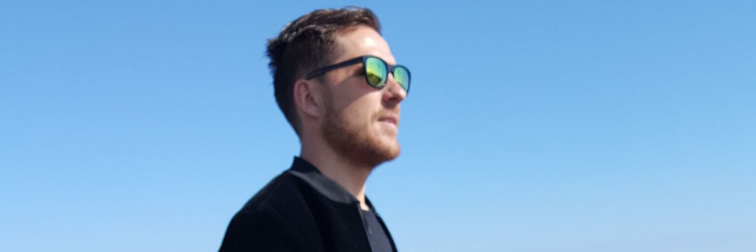 LucianPerfil's profile banner image