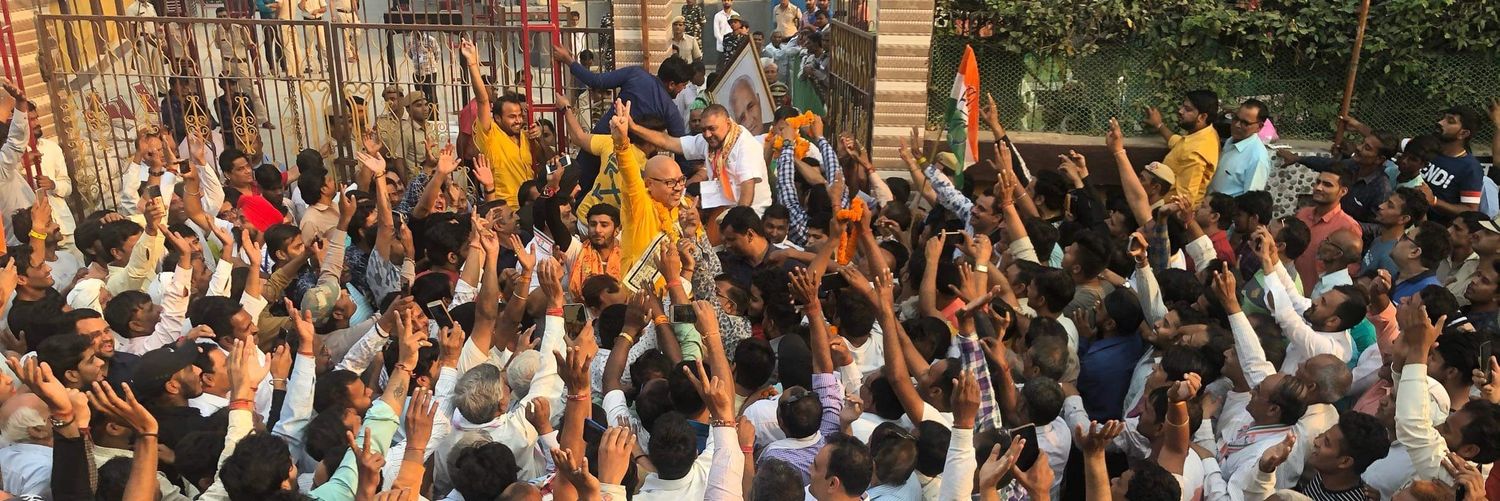 MUNESHPANDIT's profile banner image