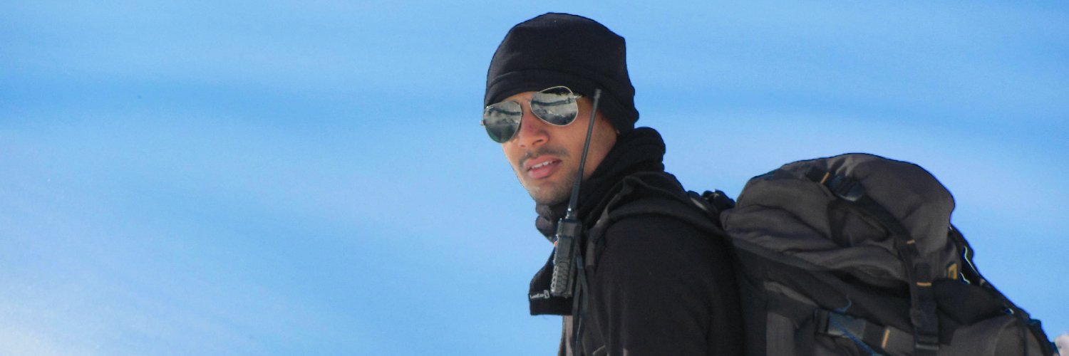 roneetm's profile banner image