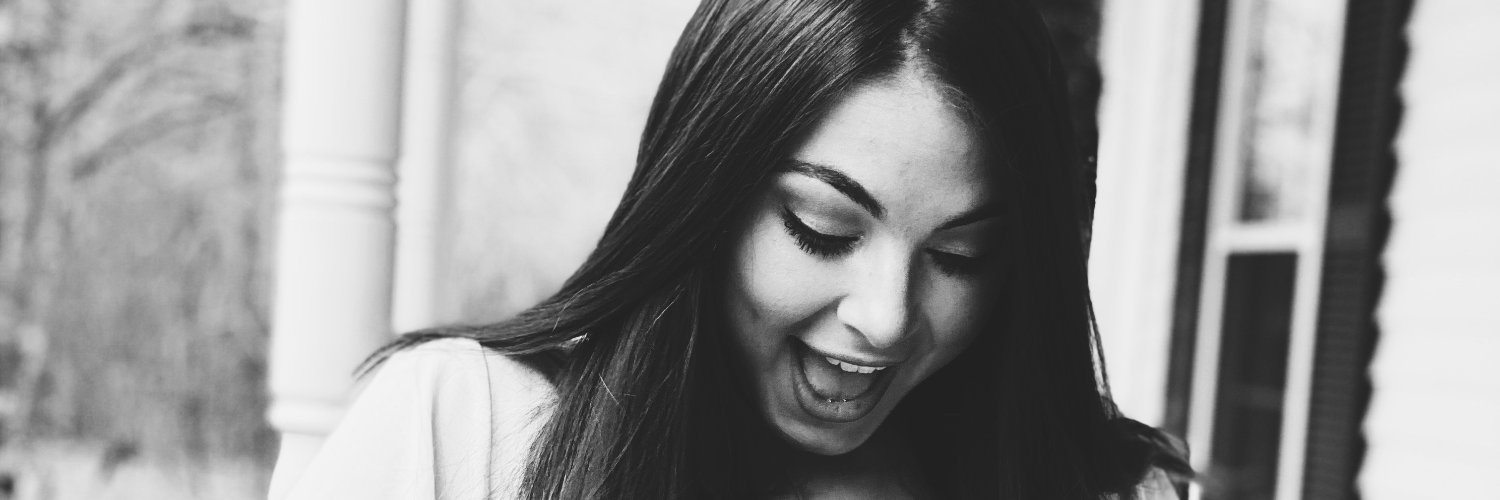bee_sings's profile banner image