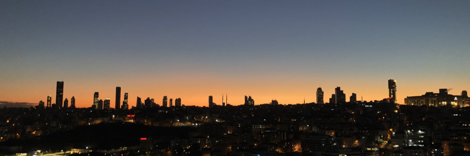 eemree_e's profile banner image