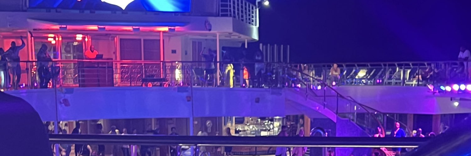 WeylinGoodie's profile banner image